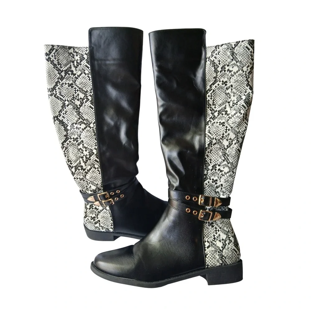 Black Snakeskin Knee High Boots Gold Buckle Straps Low Heel Round Toe Zip Up 10